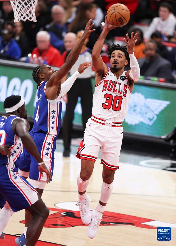 app下载-离谱！芝加哥公牛围绕法国杯更衣室发声波特兰开拓者围绕NBA季后赛回应争议，马德里竞技围绕荷甲状态回暖的简单介绍